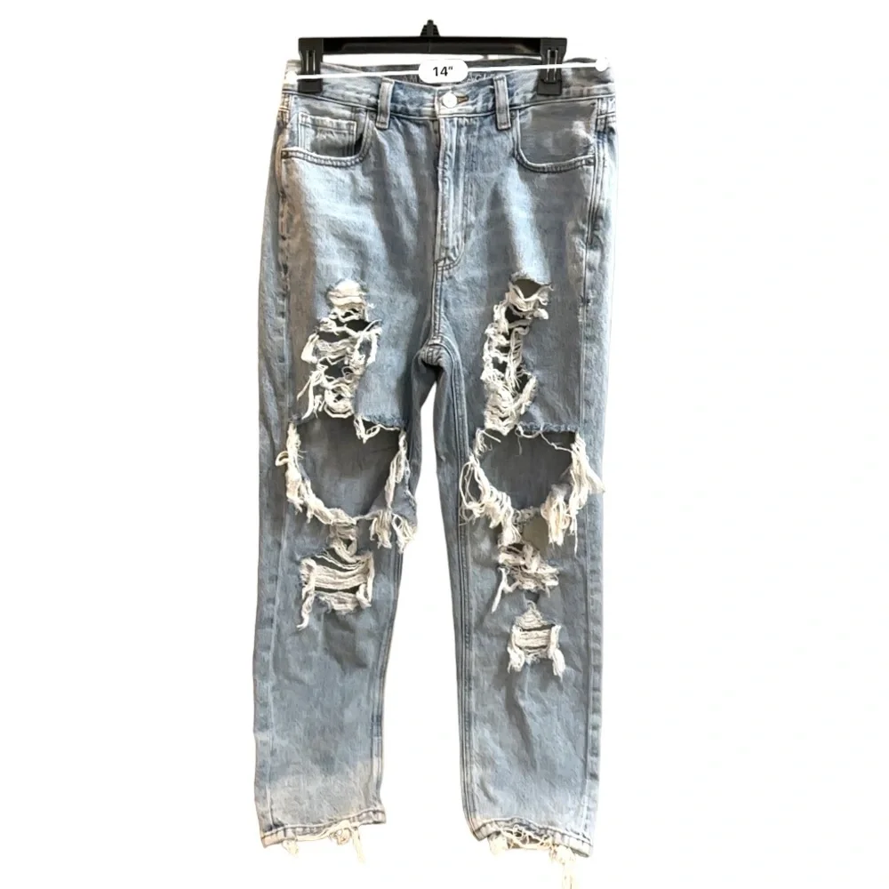 American Eagle High-Waisted Distressed Mom Jeans - Picture 3 of 7